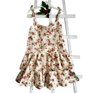 Dievčenské letné šaty veľ.(128, 134, 140, 146, 152)