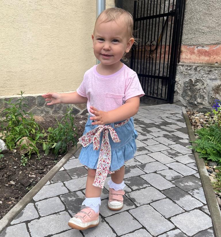 Dievčenská jeans sukňa veľk.(86, 92, 110 a 116))