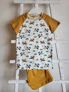 Chlapčenské pyžamo krátke veľ.134